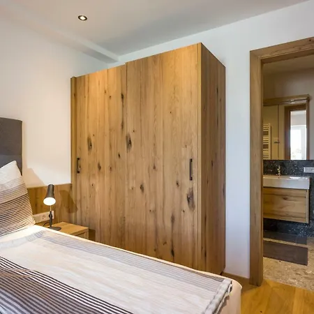 Living 5 Appartement *